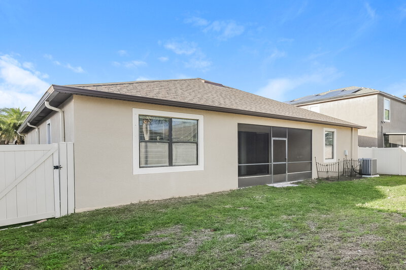 2,680/Mo, 10053 Celtic Ash Dr Ruskin, FL 33573 Rear View
