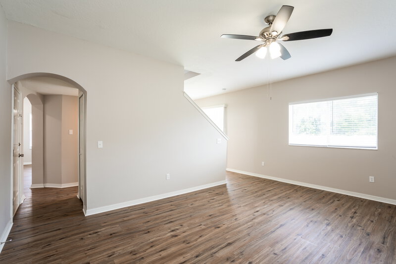 2,160/Mo, 4510 Tina Ln Plant City, FL 33563 Living Room View 2