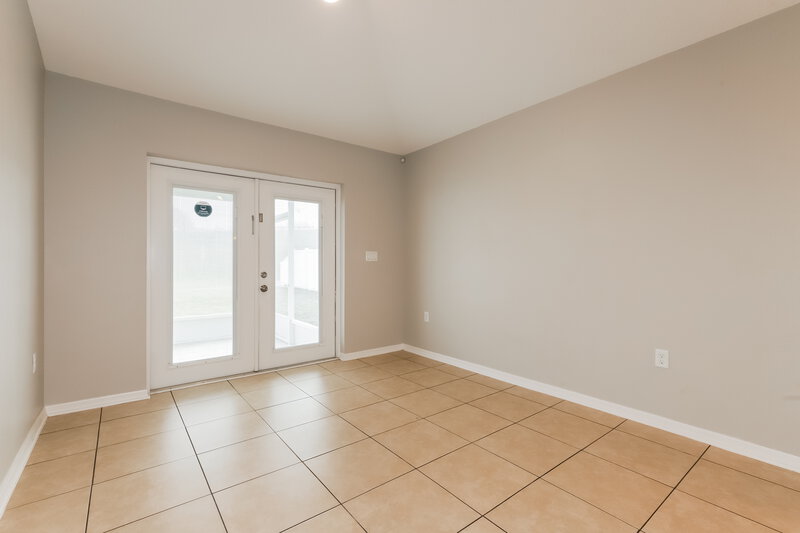 2,060/Mo, 13310 Kent Bradley St Dade City, FL 33525 Dining Room View