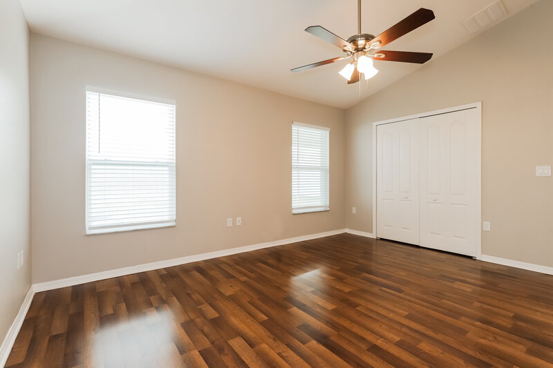 2,060/Mo, 13310 Kent Bradley St Dade City, FL 33525 Main Bedroom View