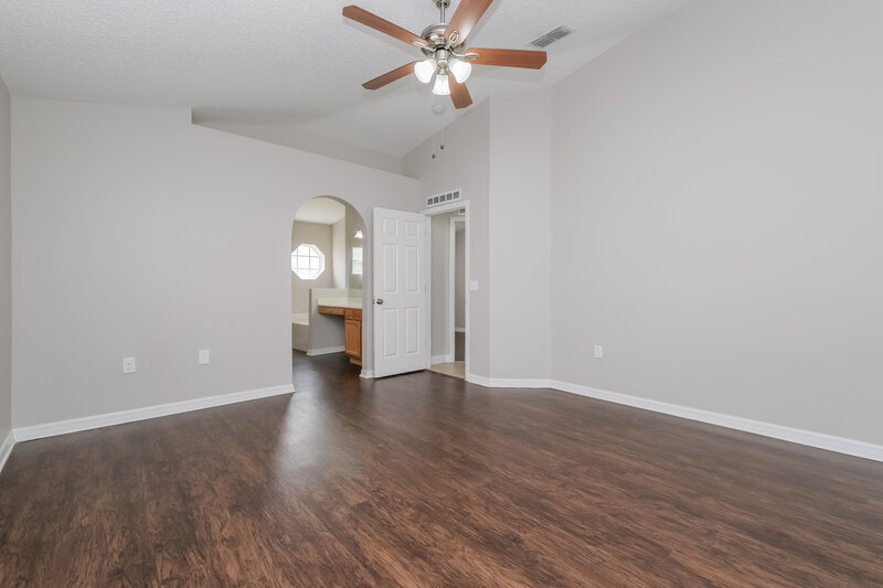 2,175/Mo, 10447 Fly Fishing St Riverview, FL 33569 Main Bedroom View 2