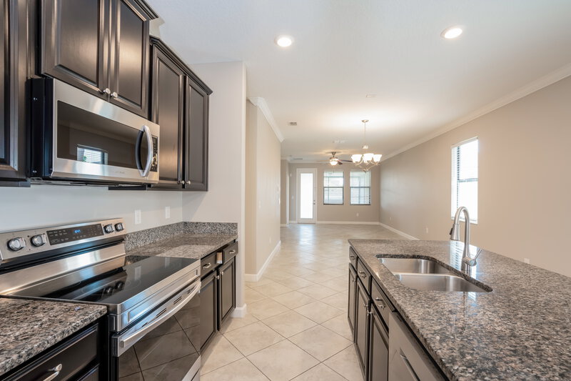 2,570/Mo, 9831 Ivory Dr Riverview, FL 33578 Kitchen View