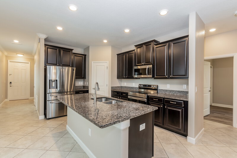 2,570/Mo, 9831 Ivory Dr Riverview, FL 33578 Kitchen View 2