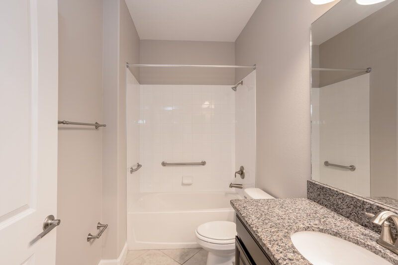 2,570/Mo, 9831 Ivory Dr Riverview, FL 33578 Bathroom View