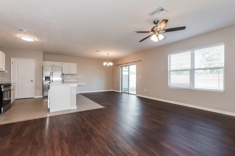 2,310/Mo, 7442 Tuscan Bay Cir Wesley Chapel, FL 33545 Living Room View 2