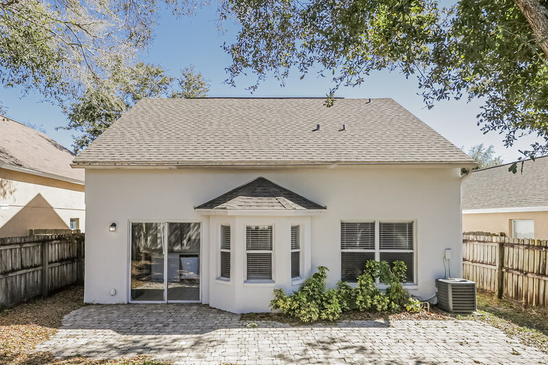 2,340/Mo, 6637 Summer Haven Dr Riverview, FL 33578 Rear View