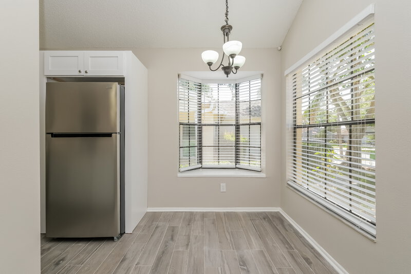 2,255/Mo, 508 Sheridan Dr Palm Harbor, FL 34684 Dining Room View