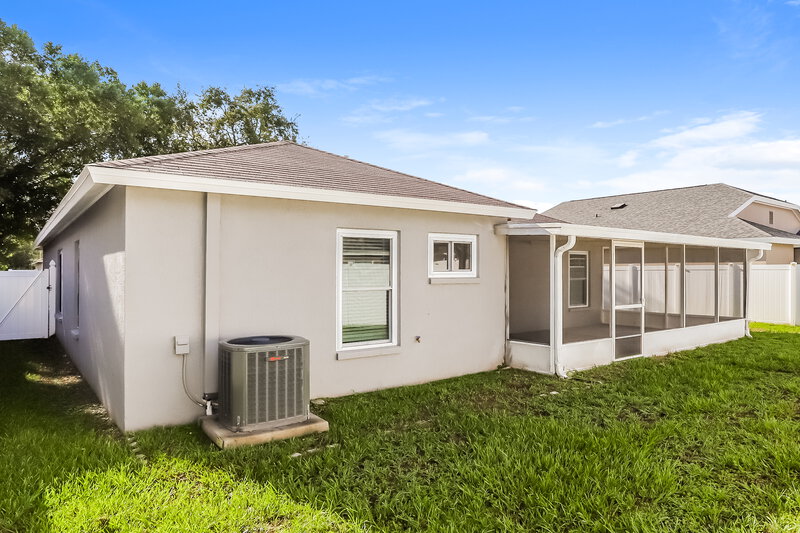2,455/Mo, 1616 Hulett Dr Brandon, FL 33511 Rear View