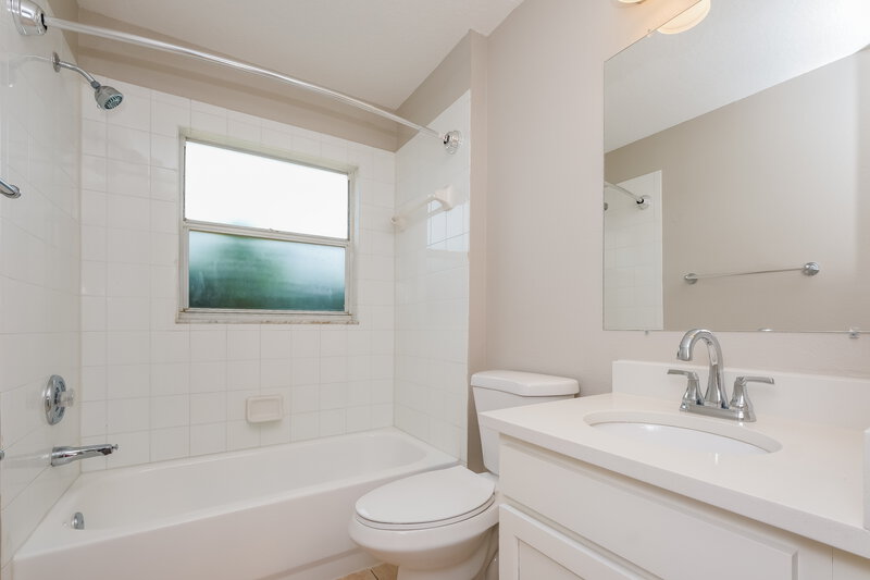 2,550/Mo, 24902 Gun Smoke Dr Land O Lakes, FL 34639 Bathroom View