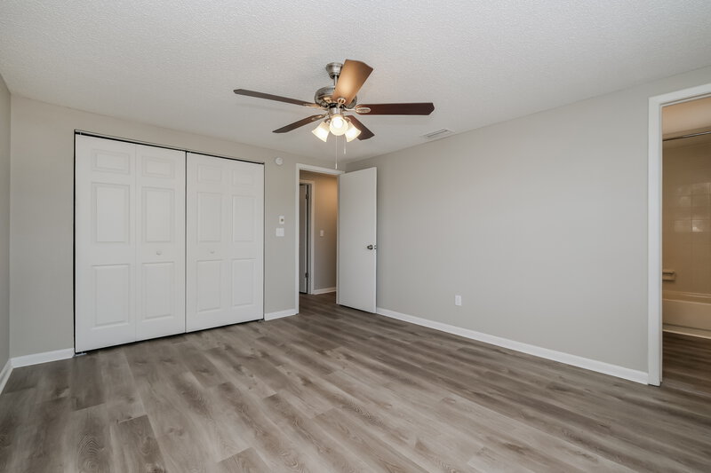 2,690/Mo, 12526 Cardiff Dr Tampa, FL 33625 Main Bedroom View 2