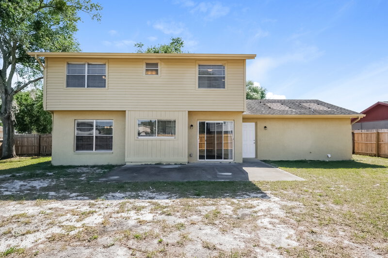 2,690/Mo, 12526 Cardiff Dr Tampa, FL 33625 Rear View