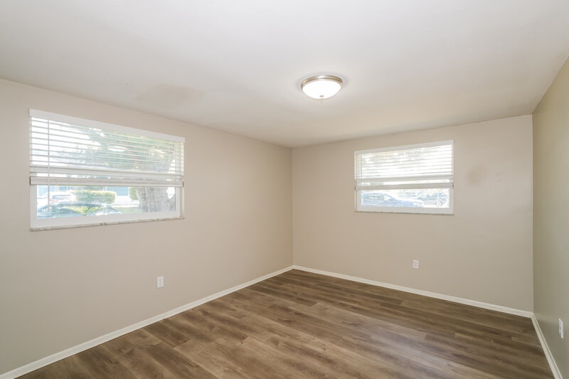 1,940/Mo, 10933 Felsdale Ave Port Richey, FL 34668 Bedroom View 2