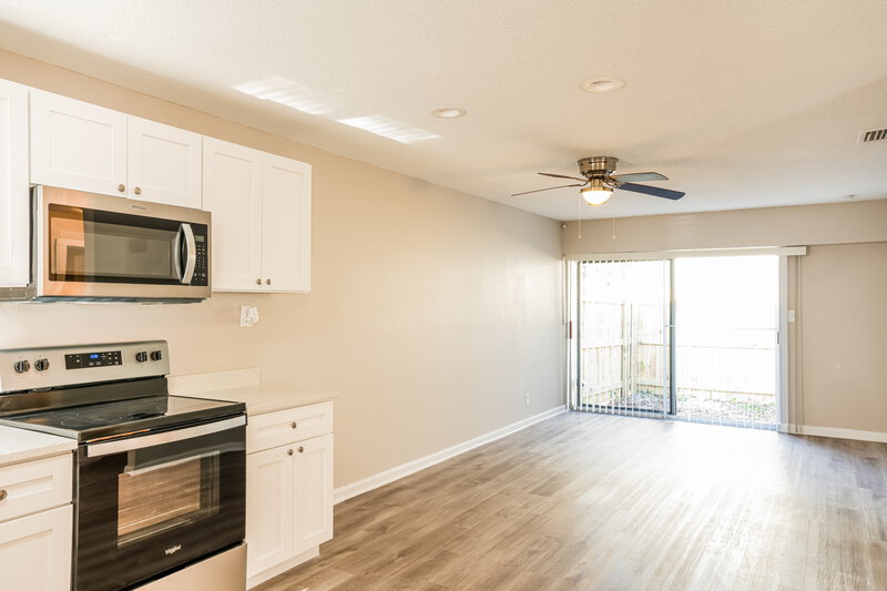 3,620/Mo, 1607 E Idell St Tampa, FL 33604 Dining Room View 2