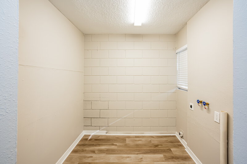 3,620/Mo, 1607 E Idell St Tampa, FL 33604 Utility View