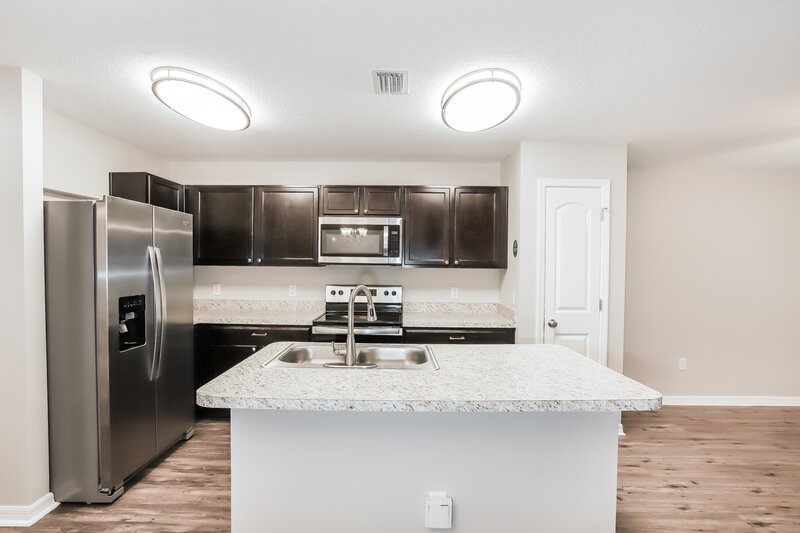 1,585/Mo, 26493 Anthony Ave Brooksville, FL 34602 Kitchen View