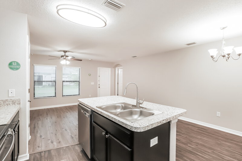 1,585/Mo, 26493 Anthony Ave Brooksville, FL 34602 Kitchen View 4