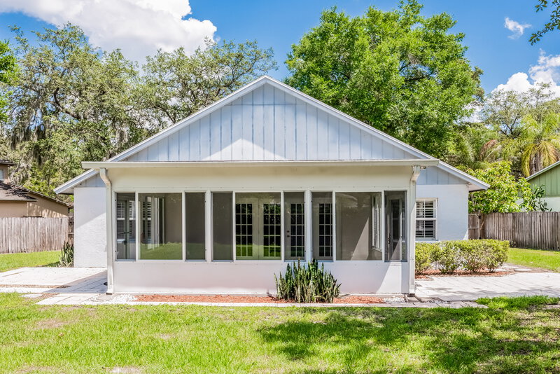 2,550/Mo, 2308 Kenwick Dr Valrico, FL 33596 Rear View