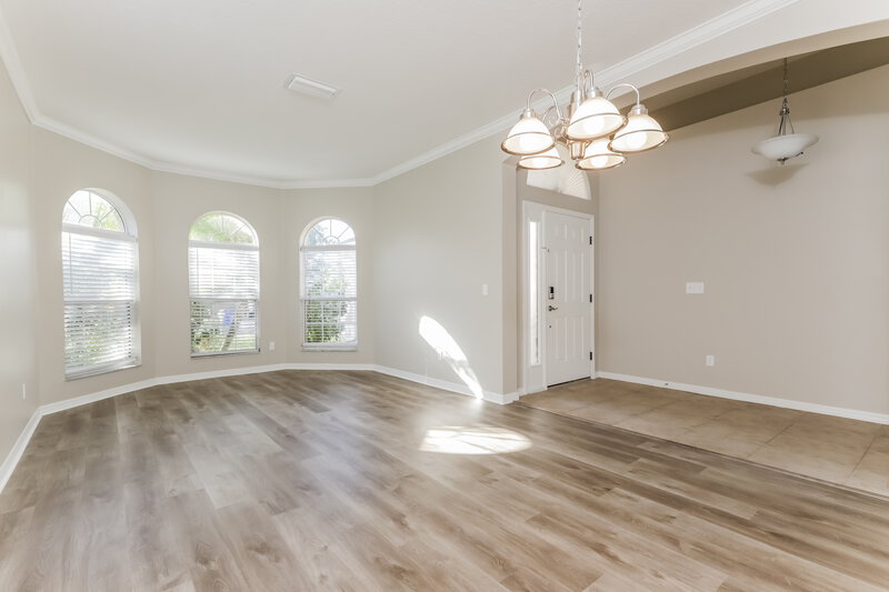 2,450/Mo, 506 York Dale Dr Ruskin, FL 33570 Dining Room View
