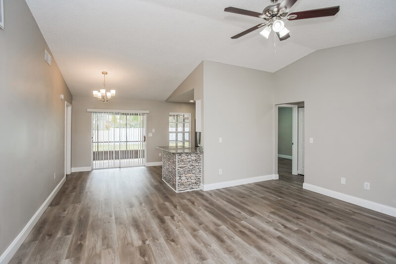 2,530/Mo, 14007 Ridgedale Way Tampa, FL 33625 Living Room View 2