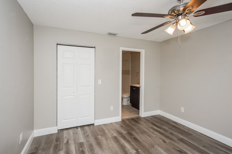 2,530/Mo, 14007 Ridgedale Way Tampa, FL 33625 Main Bedroom View