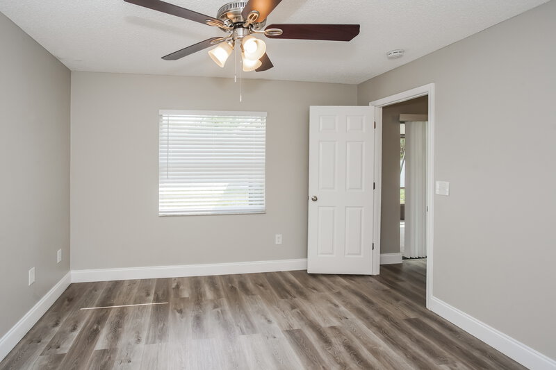 2,530/Mo, 14007 Ridgedale Way Tampa, FL 33625 Main Bedroom View 2