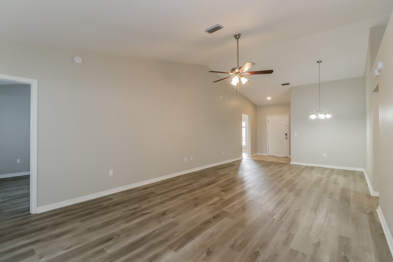 2,195/Mo, 4726 Limerick Dr Tampa, FL 33610 Living Room View