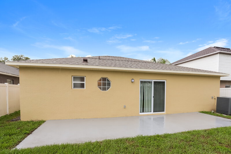 3,440/Mo, 6922 Waterbrook Ct Gibsonton, FL 33534 Rear View