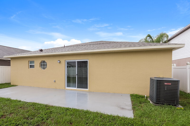3,440/Mo, 6922 Waterbrook Ct Gibsonton, FL 33534 Rear View 2