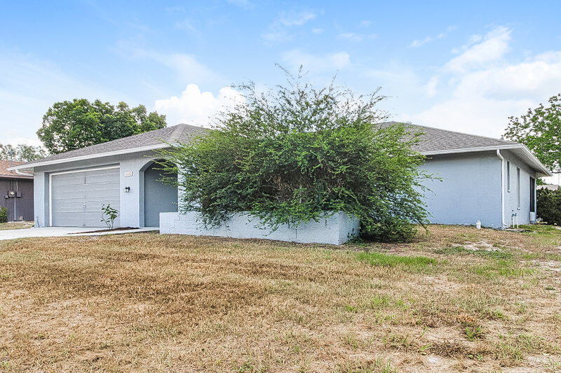 1,890/Mo, 10142 Bannister St Spring Hill, FL 34608 Front View