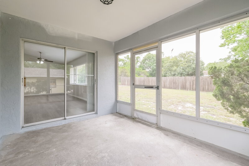 1,945/Mo, 10142 Bannister St Spring Hill, FL 34608 Sun Room View