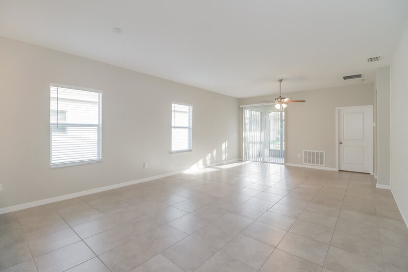 2,625/Mo, 8724 Forget Me Not Ct Land O Lakes, FL 34637 Living Room View