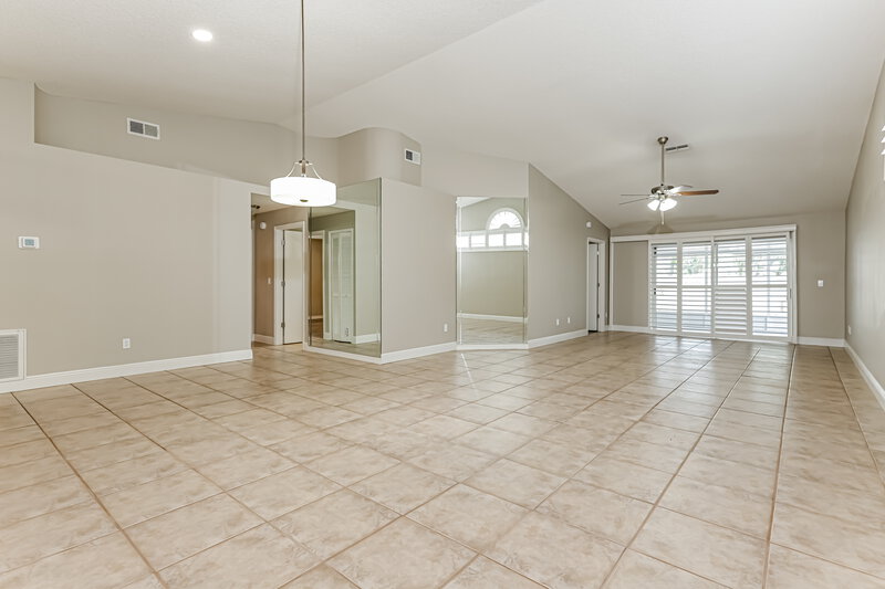 2,520/Mo, 2558 Wrencrest Cir Valrico, FL 33596 Dining Room View
