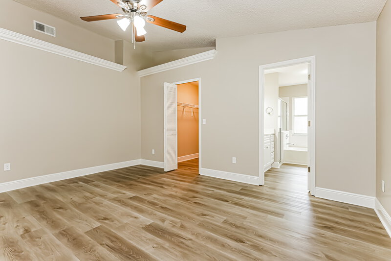 2,520/Mo, 2558 Wrencrest Cir Valrico, FL 33596 Main Bedroom View 2