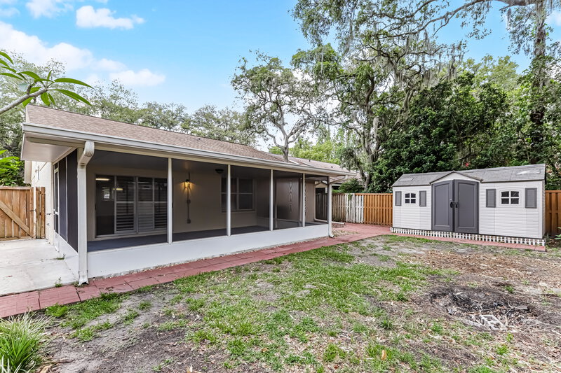 2,520/Mo, 2558 Wrencrest Cir Valrico, FL 33596 Rear View