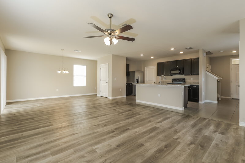 2,420/Mo, 10012 Merry Fawn Ct Sun City Center, FL 33573 Living Room View