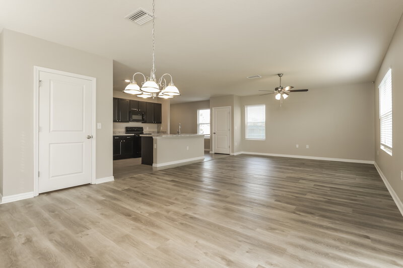 2,420/Mo, 10012 Merry Fawn Ct Sun City Center, FL 33573 Dining Room View