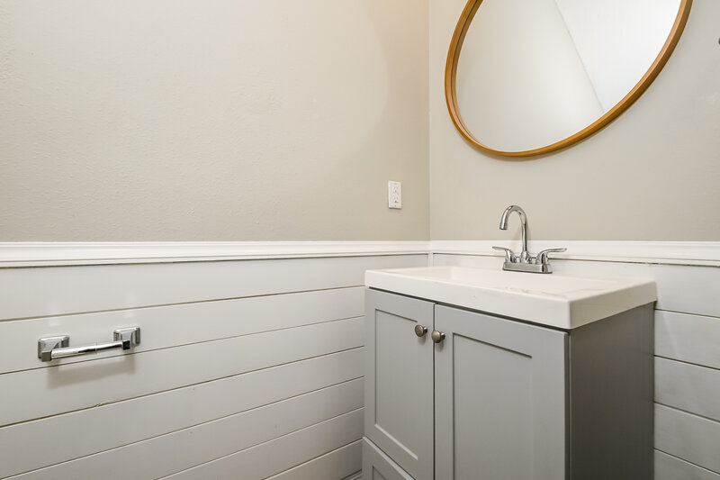 2,305/Mo, 7311 Ozello Trail Ave Sun City Center, FL 33573 Bathroom View