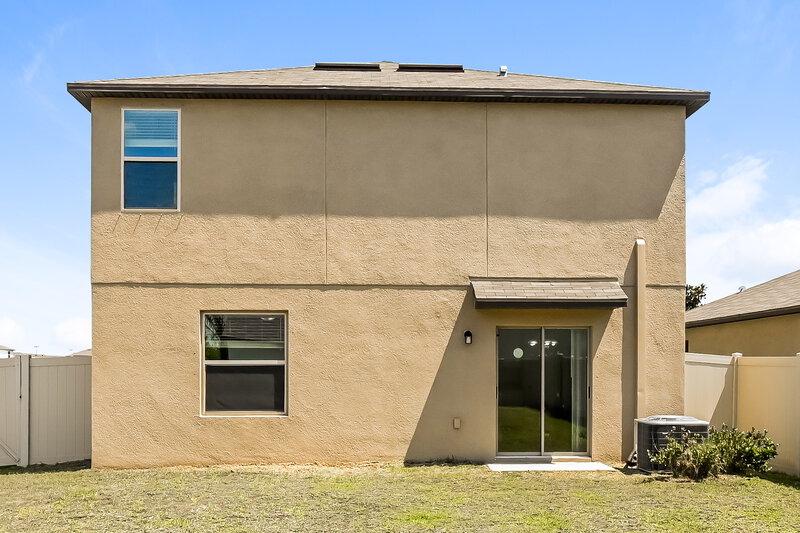 2,305/Mo, 7311 Ozello Trail Ave Sun City Center, FL 33573 Rear View