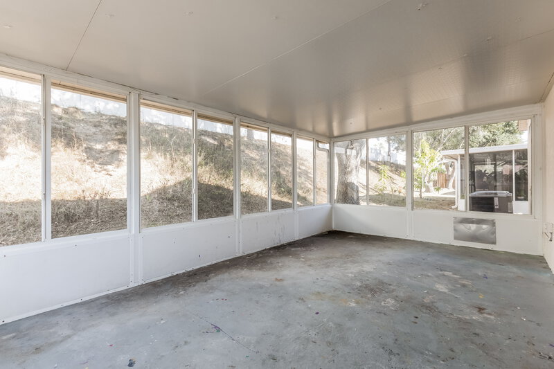 1,900/Mo, 810 Cape Cod Cir Valrico, FL 33594 Sun Room View