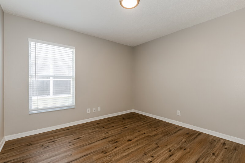 1,900/Mo, 810 Cape Cod Cir Valrico, FL 33594 Bedroom View