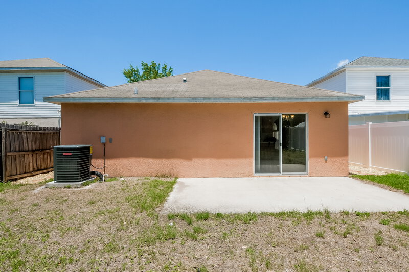 1,880/Mo, 10613 Opus Dr Riverview, FL 33579 Rear View