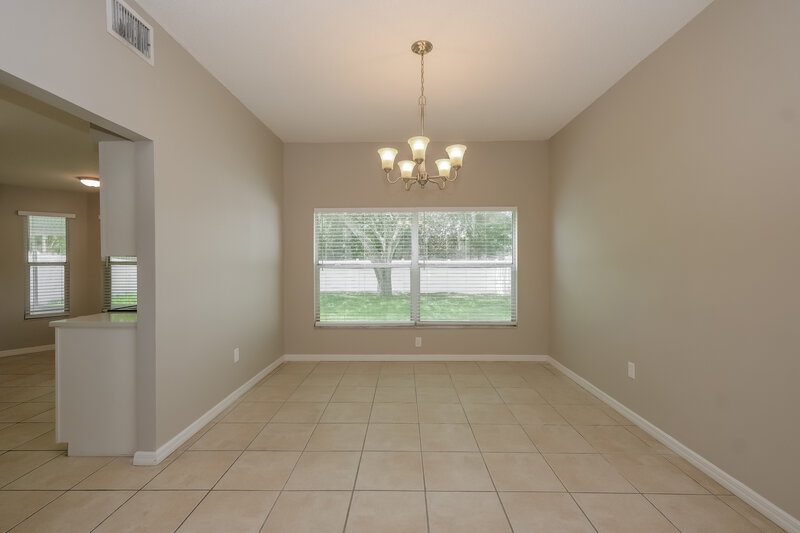 2,900/Mo, 13423 Beechberry Dr Riverview, FL 33579 Dining Room View