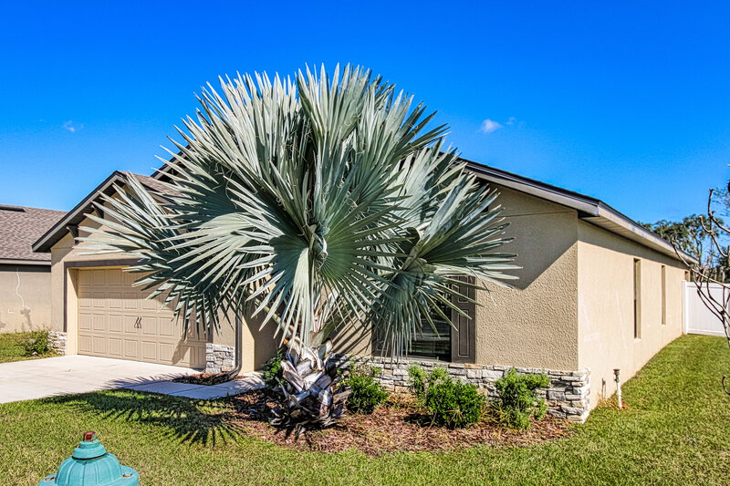 2,235/Mo, 6519 Redbay Dr Brooksville, FL 34602 Front View