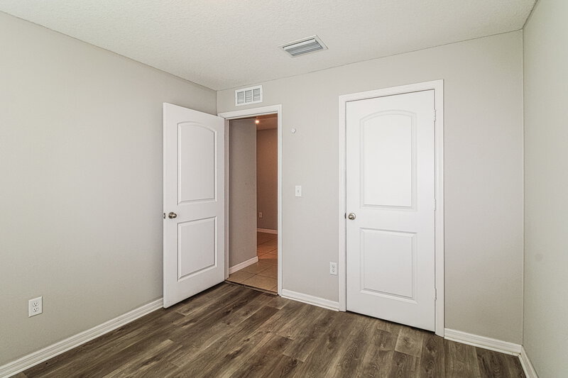 2,235/Mo, 6519 Redbay Dr Brooksville, FL 34602 Bedroom View 3