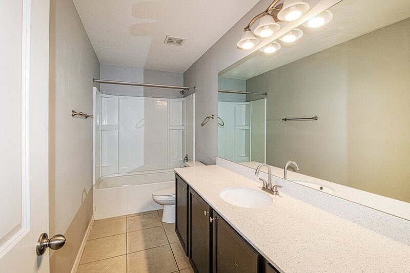 2,235/Mo, 6519 Redbay Dr Brooksville, FL 34602 Bathroom View 2