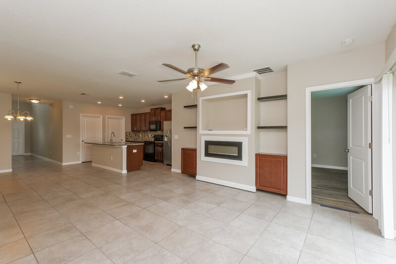 3,840/Mo, 17055 Peaceful Valley Dr Wimauma, FL 33598 Living Room View 2