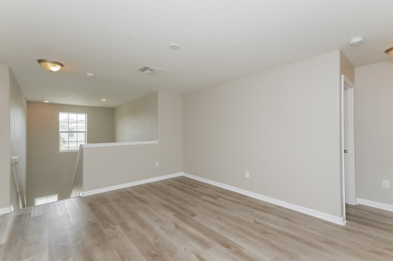 3,840/Mo, 17055 Peaceful Valley Dr Wimauma, FL 33598 Loft View