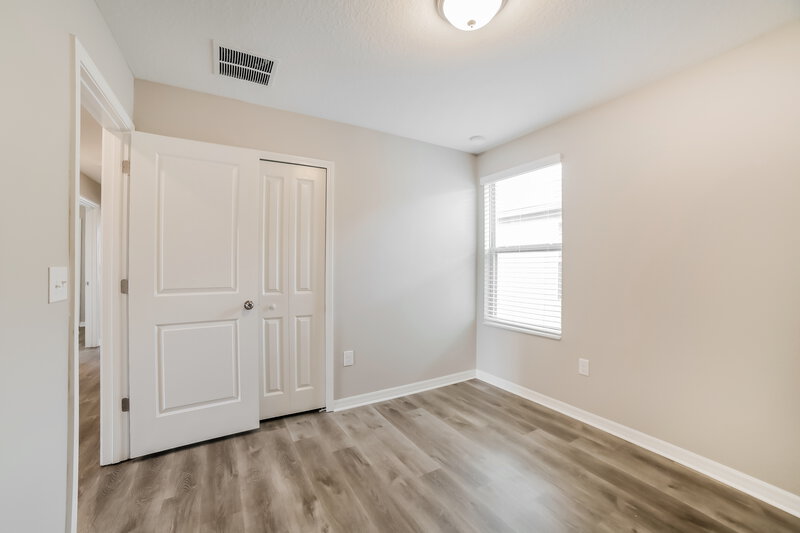 2,315/Mo, 914 Nutmeg Spice Pl Ruskin, FL 33570 Bedroom View 3