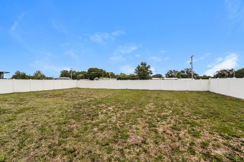 2,315/Mo, 914 Nutmeg Spice Pl Ruskin, FL 33570 Rear View