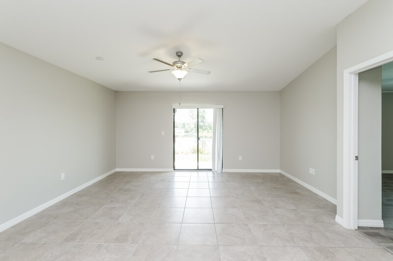 2,070/Mo, 6582 Wagon Trail St Zephyrhills, FL 33541 Living Room View